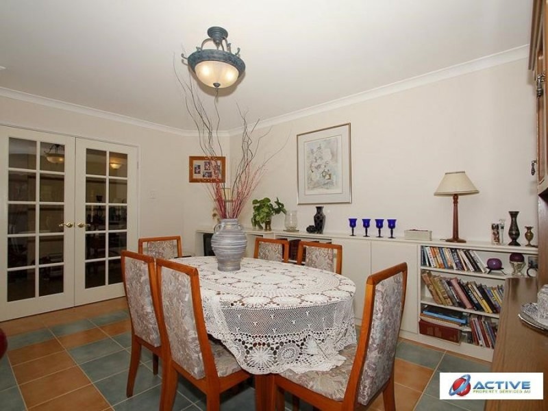 19 Margate Place, Marangaroo WA 6064