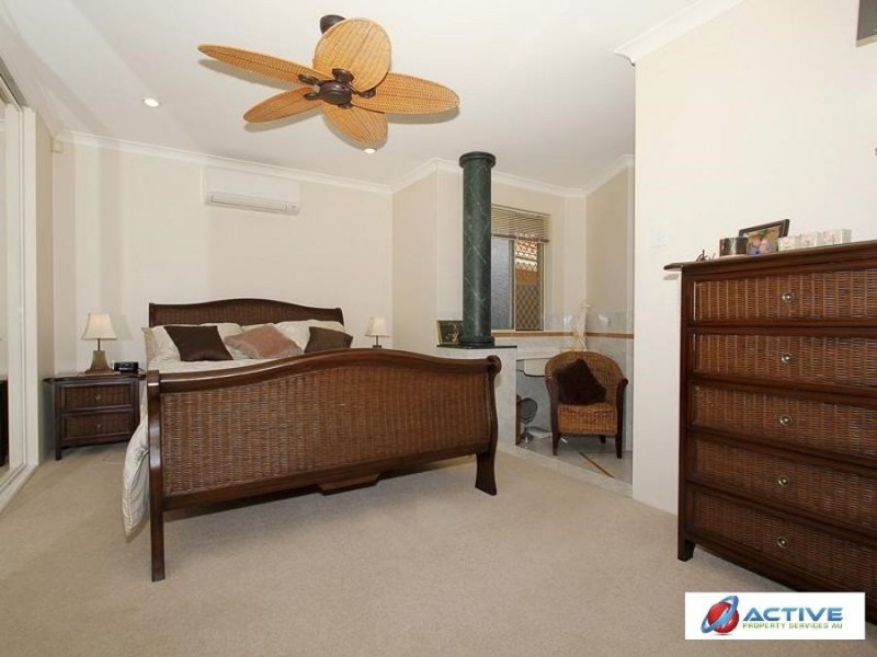 19 Margate Place, Marangaroo WA 6064