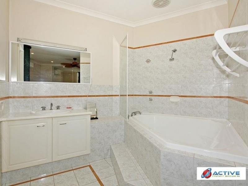 19 Margate Place, Marangaroo WA 6064