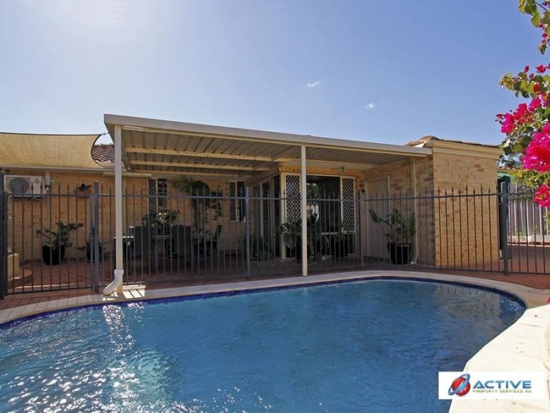 19 Margate Place, Marangaroo WA 6064