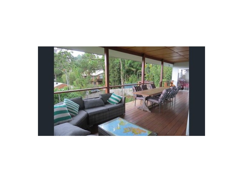 10 Bulgoon Crescent, Ocean Shores NSW 2483