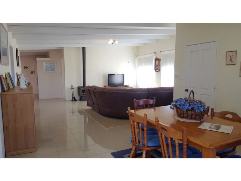 17 Camp Street, Glencoe NSW 2365