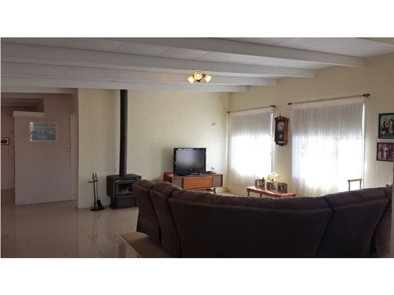 17 Camp Street, Glencoe NSW 2365