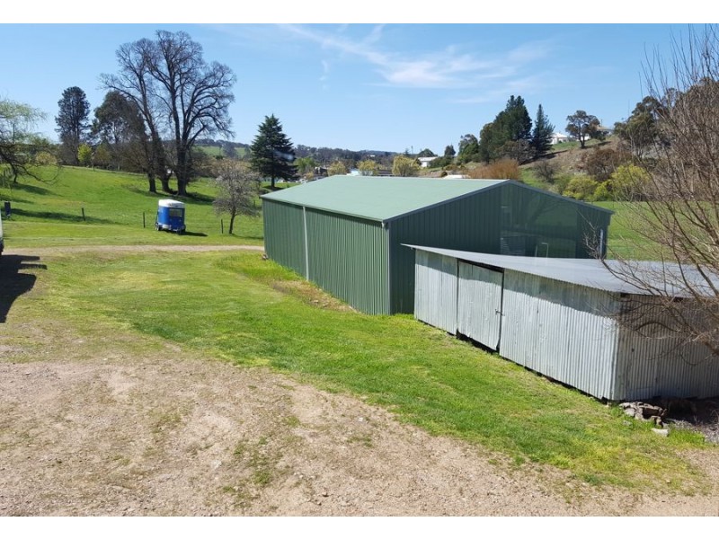 105S Derby Street, Walcha NSW 2354