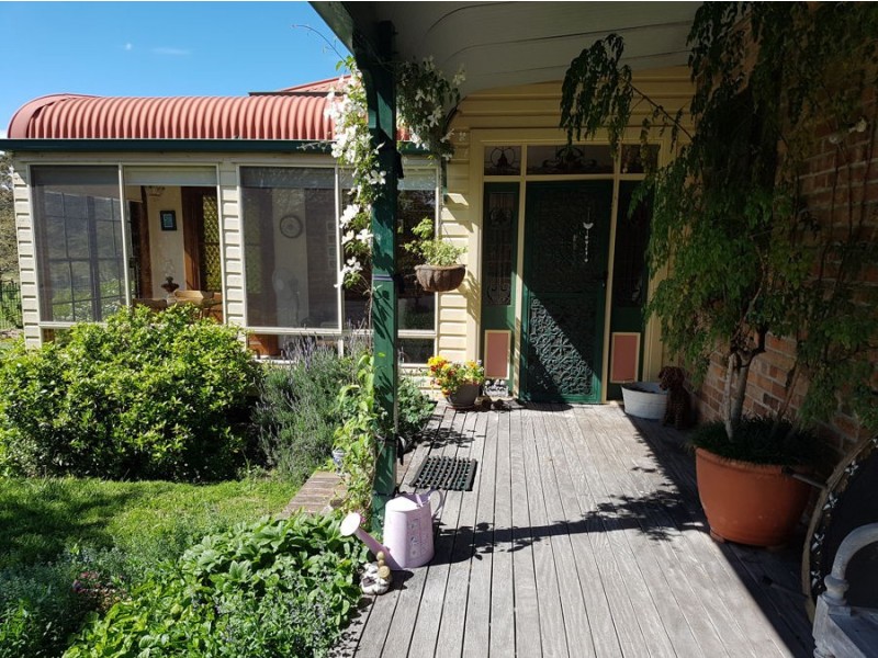 22 Willis Road, Glen Innes NSW 2370