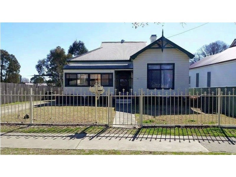 180 Meade Street, Glen Innes NSW 2370