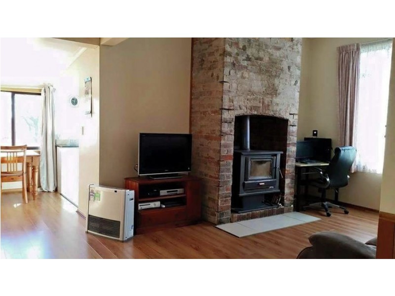 180 Meade Street, Glen Innes NSW 2370