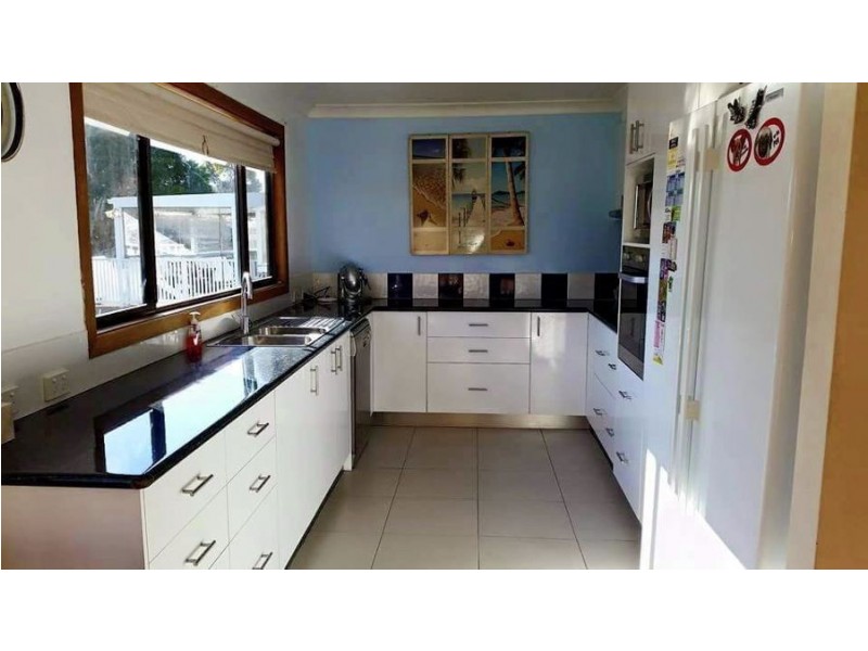 180 Meade Street, Glen Innes NSW 2370