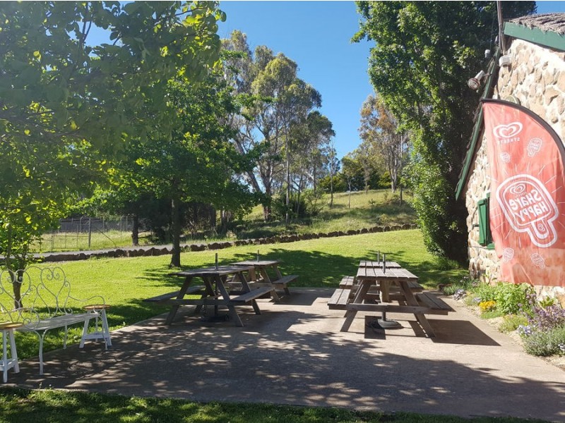 37 Watson Drive, Glen Innes NSW 2370