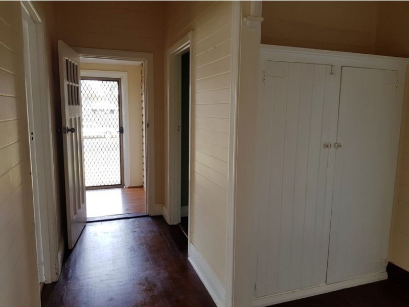 30 West Avenue, Glen Innes NSW 2370