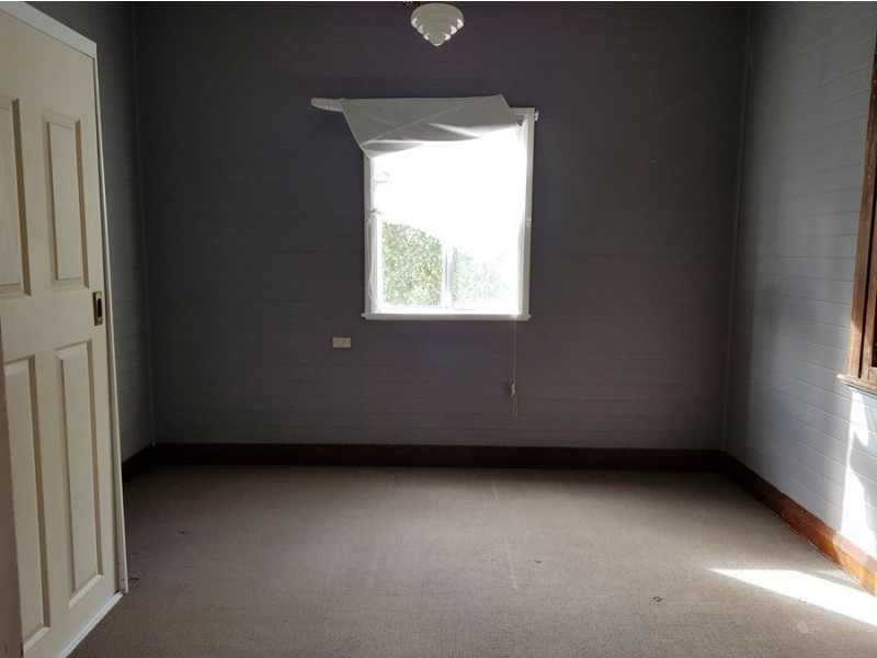 30 West Avenue, Glen Innes NSW 2370