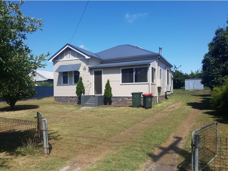 30 West Avenue, Glen Innes NSW 2370