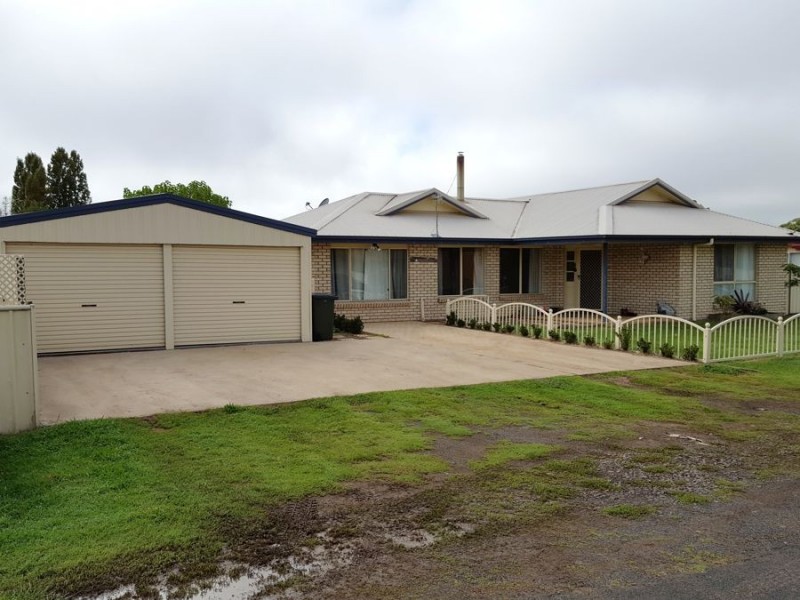 23 Railway Street, Glen Innes NSW 2370