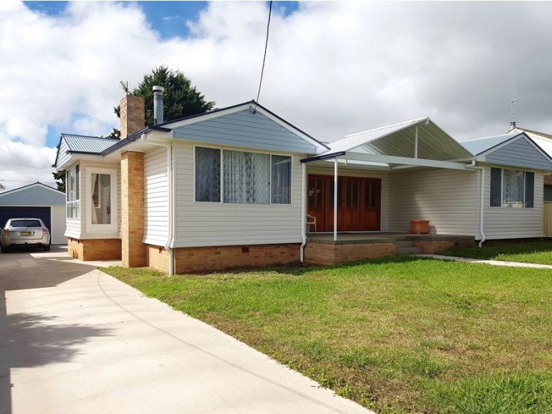 17 Pitt Street, Glen Innes NSW 2370