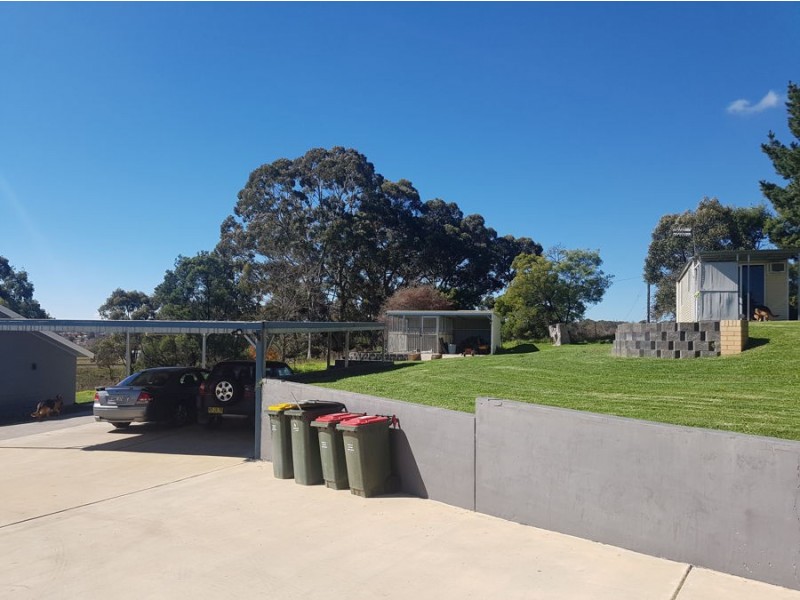 11 Blacks Road, Glen Innes NSW 2370