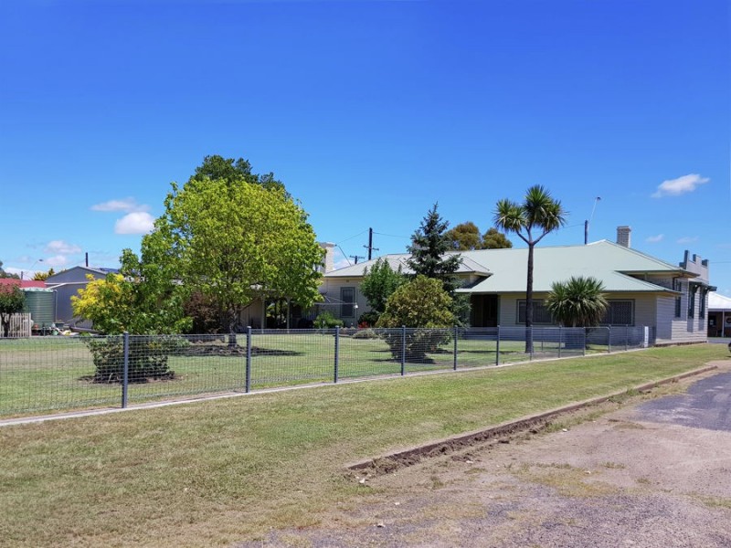 54 Tenterfield Street, Deepwater NSW 2371