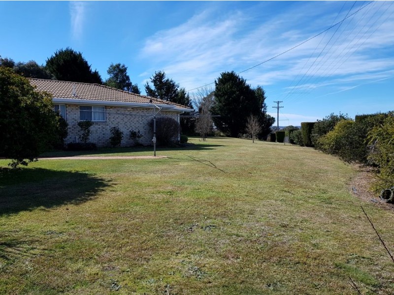 39 Robinson Avenue, Glen Innes NSW 2370