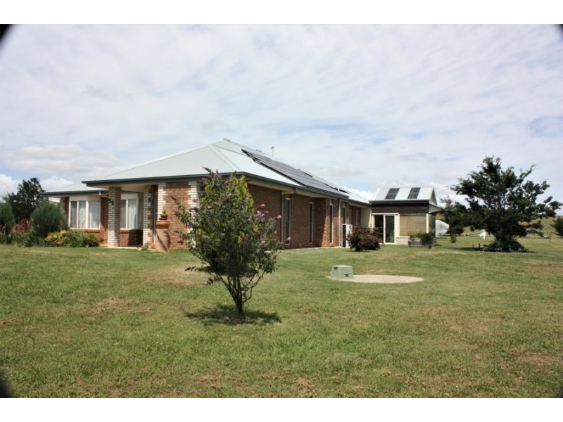 52 Galloway Place, Glen Innes NSW 2370