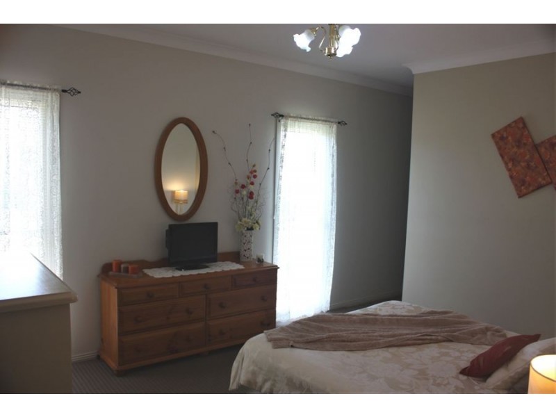 52 Galloway Place, Glen Innes NSW 2370