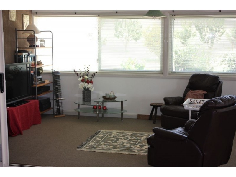 52 Galloway Place, Glen Innes NSW 2370