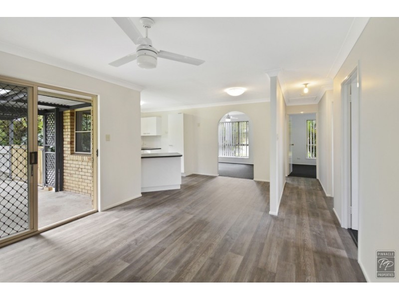 32 Cresthaven Drive, Morayfield QLD 4506