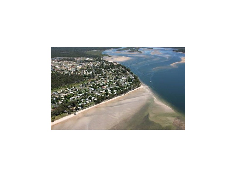 15 Smith Street, Buxton QLD 4660