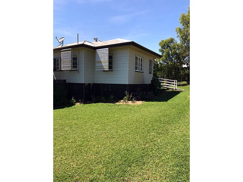 136 Main Street, Lowood QLD 4311