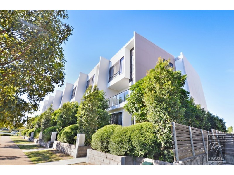 1/3 Sibley Street, North Lakes QLD 4509