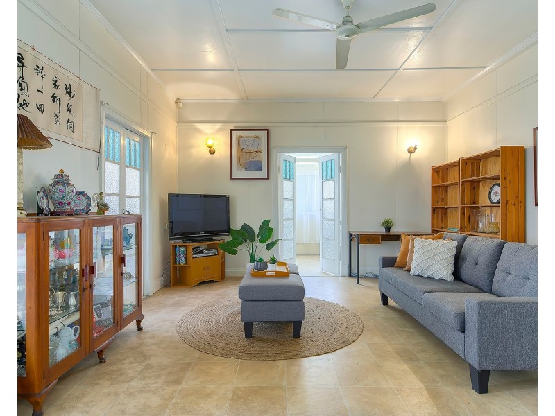 2 East Street, Ipswich QLD 4305