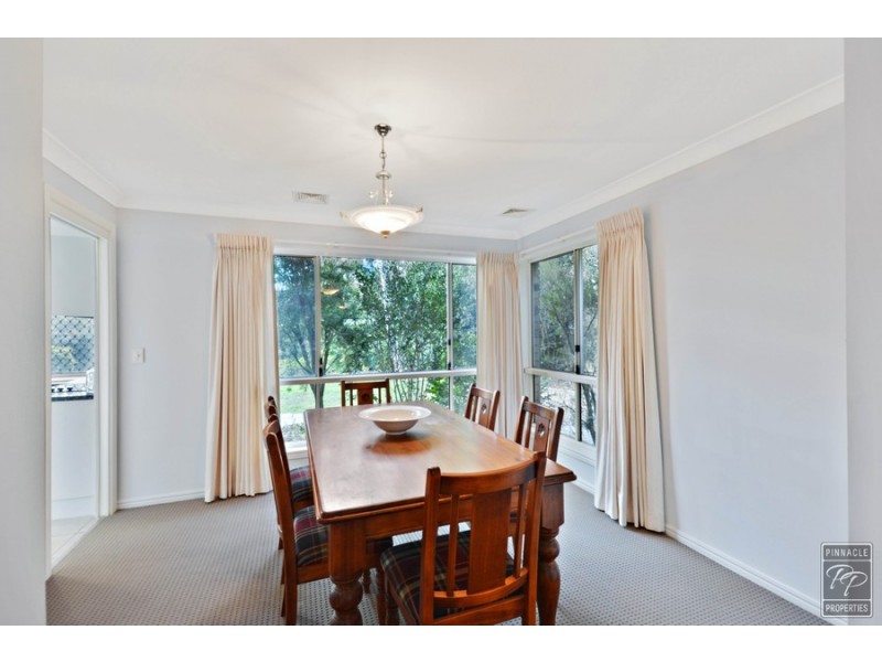 25 Tangy Street, Brookfield QLD 4069