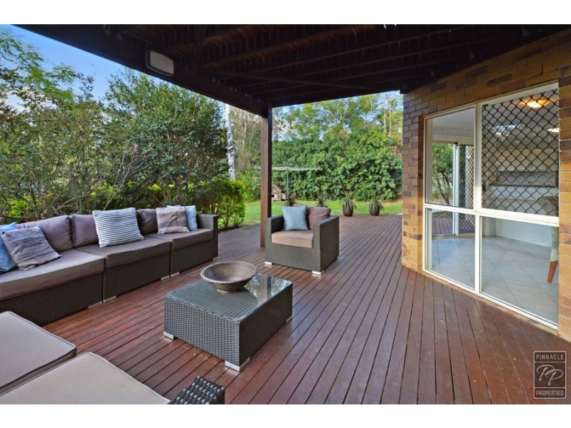 25 Tangy Street, Brookfield QLD 4069