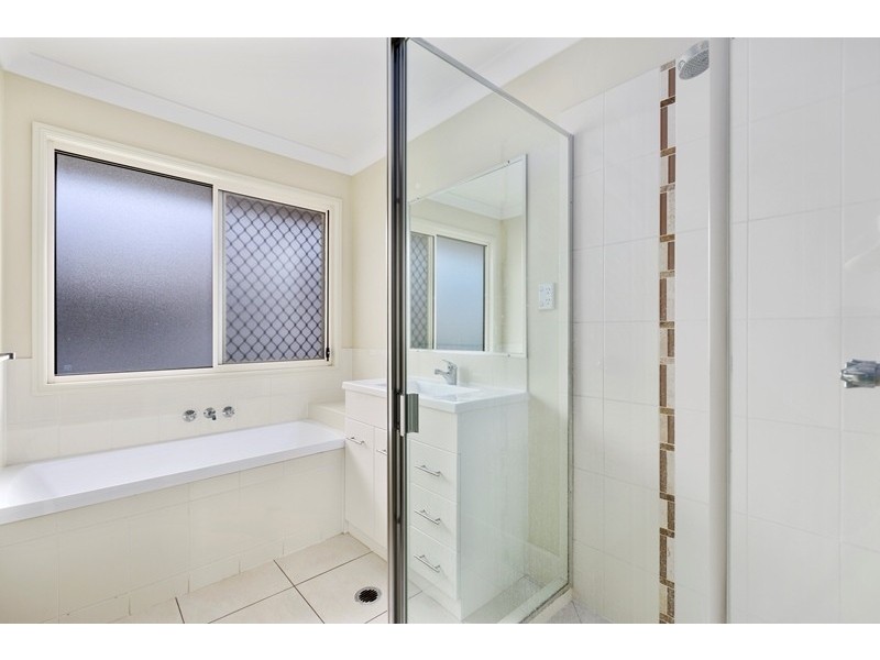 8 Murphy Court, Redbank Plains QLD 4301