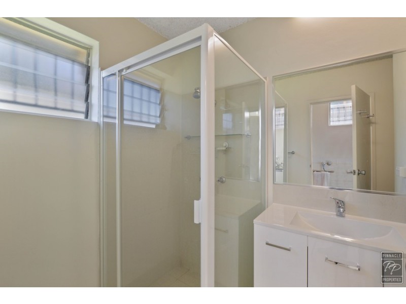 1/39 Waverley Road, Taringa QLD 4068