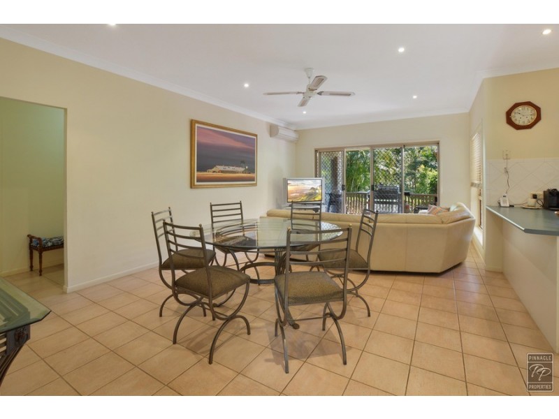 17 Tangy Street, Brookfield QLD 4069