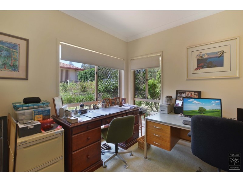 17 Tangy Street, Brookfield QLD 4069