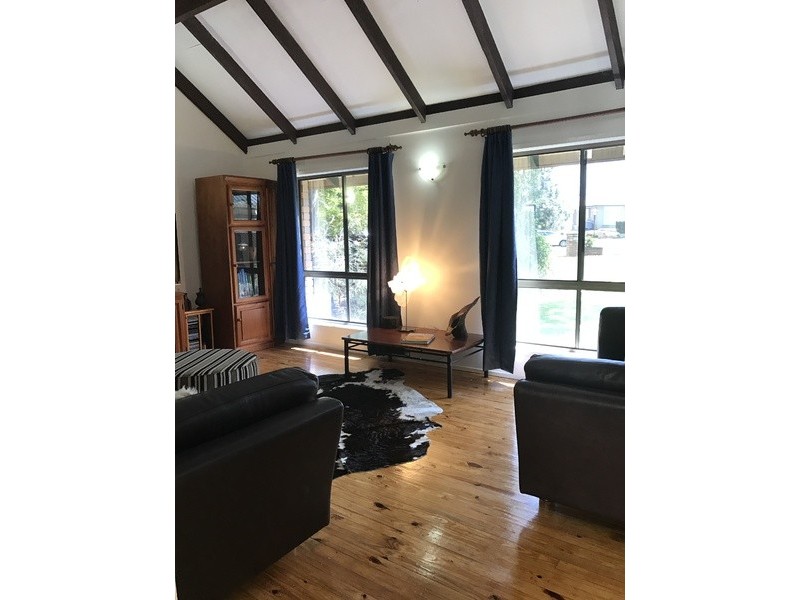 12 Minaji Court, Karana Downs QLD 4306