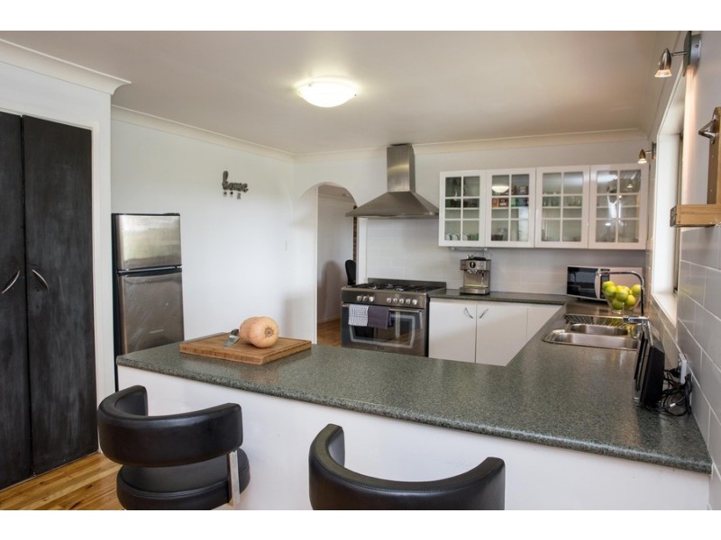 12 Minaji Court, Karana Downs QLD 4306