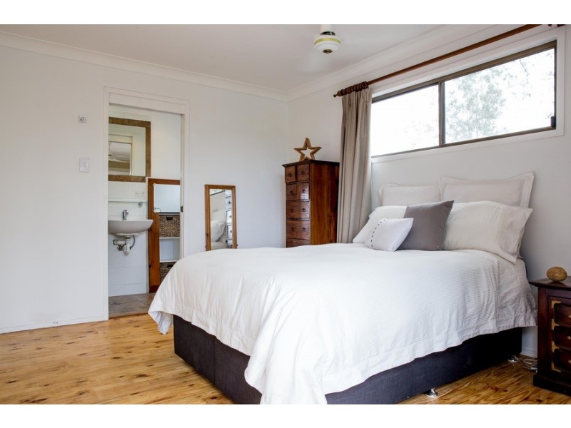 12 Minaji Court, Karana Downs QLD 4306