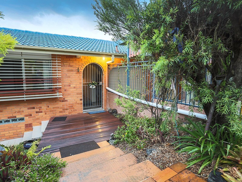 129 Fegen Drive, Moorooka QLD 4105