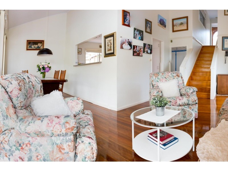 129 Fegen Drive, Moorooka QLD 4105