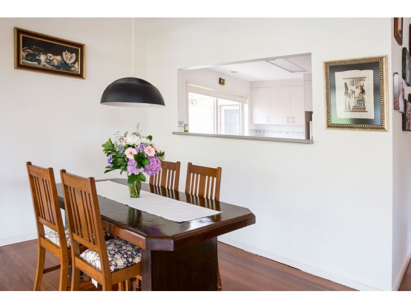 129 Fegen Drive, Moorooka QLD 4105