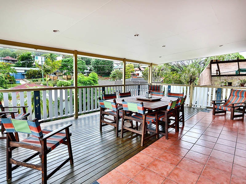 129 Fegen Drive, Moorooka QLD 4105