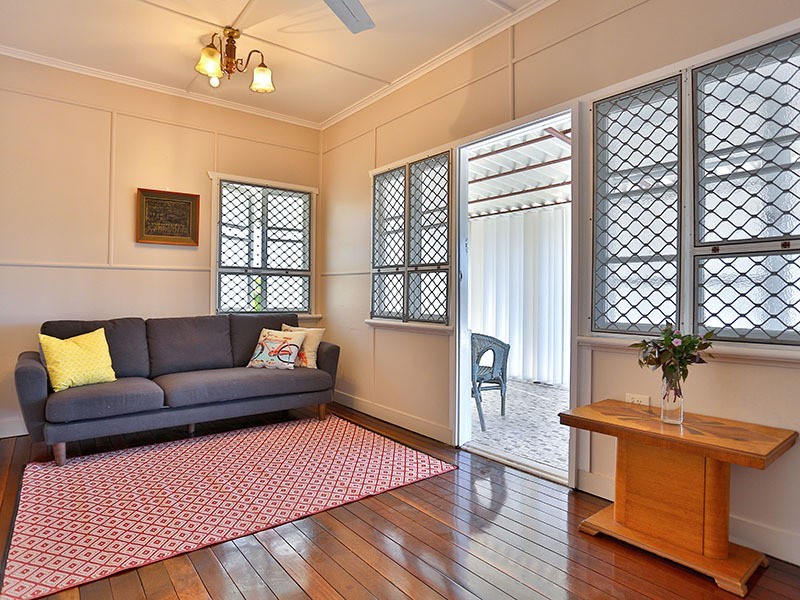 136 Main Street, Lowood QLD 4311