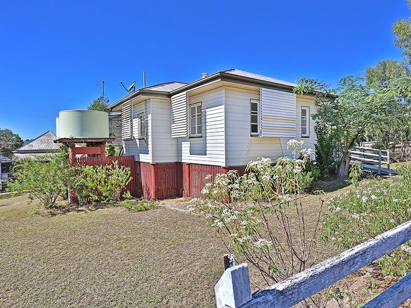136 Main Street, Lowood QLD 4311
