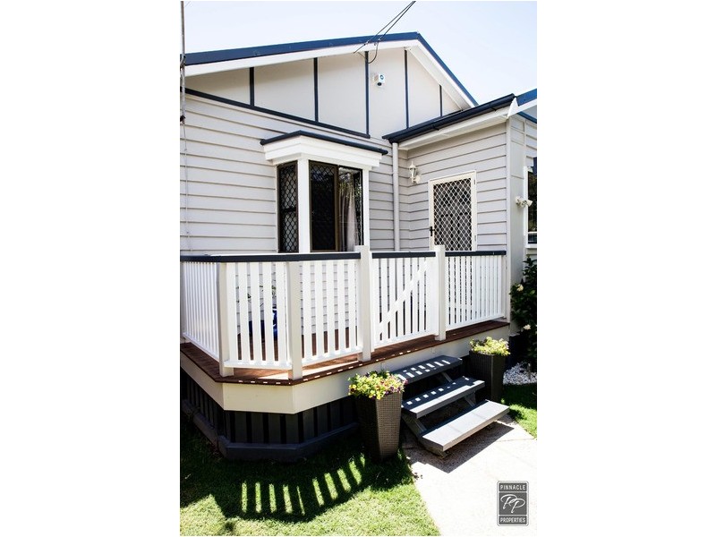 21 Radius Street, Wynnum QLD 4178