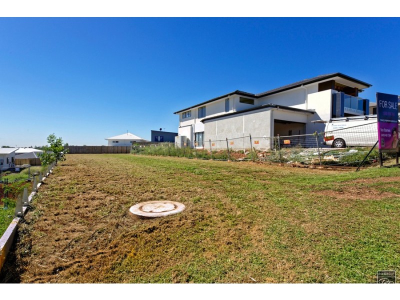 12/20 Beazley Circuit, Bridgeman Downs QLD 4035