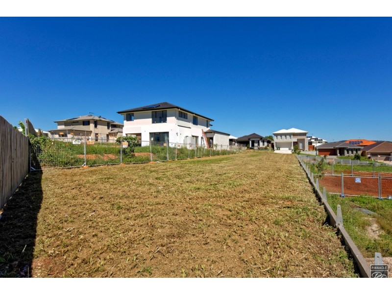 12/20 Beazley Circuit, Bridgeman Downs QLD 4035