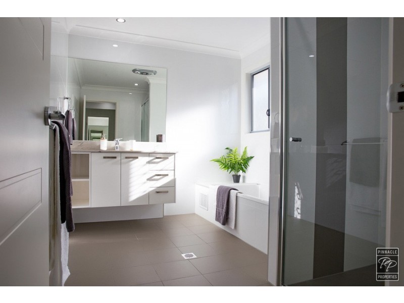 217 Days Road, Grange QLD 4051