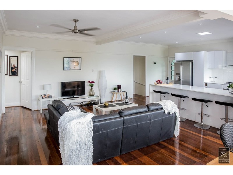 106 Sibley Road, Wynnum West QLD 4178