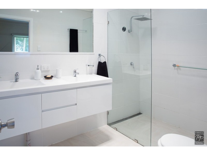 106 Sibley Road, Wynnum West QLD 4178